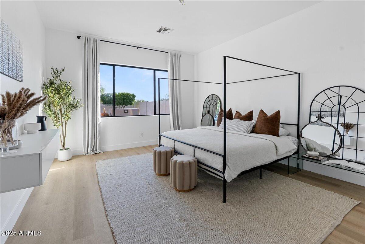 2405 W APACHE RAIN Road