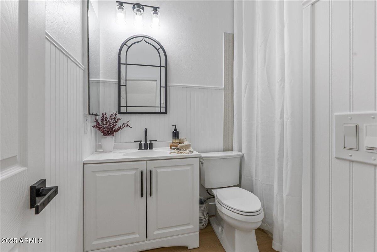 2405 W APACHE RAIN Road