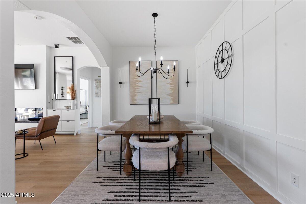 2405 W APACHE RAIN Road