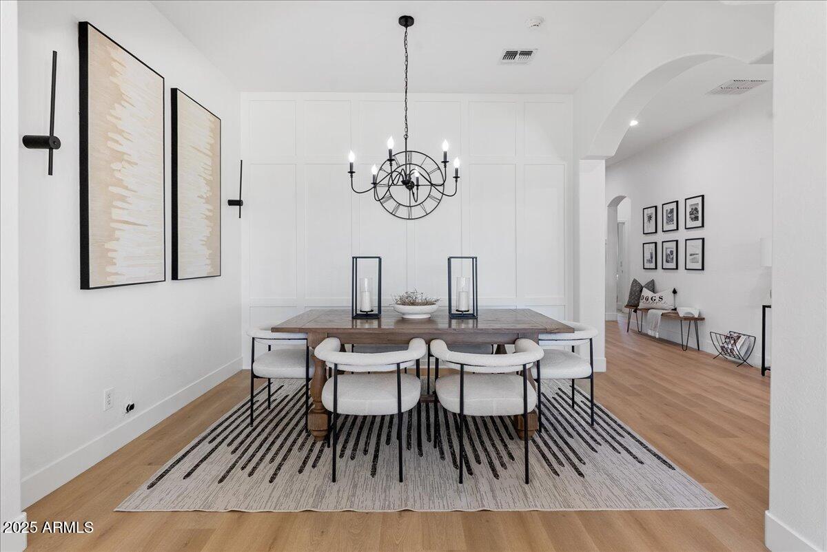 2405 W APACHE RAIN Road