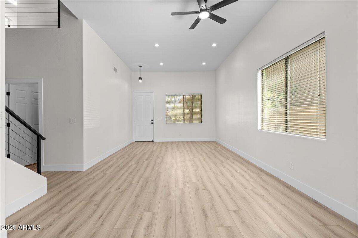 43336 N HEAVENLY Way