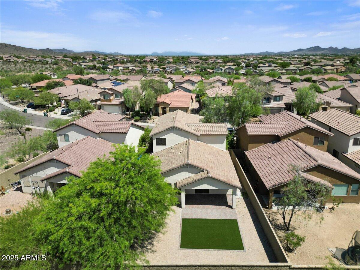 43336 N HEAVENLY Way