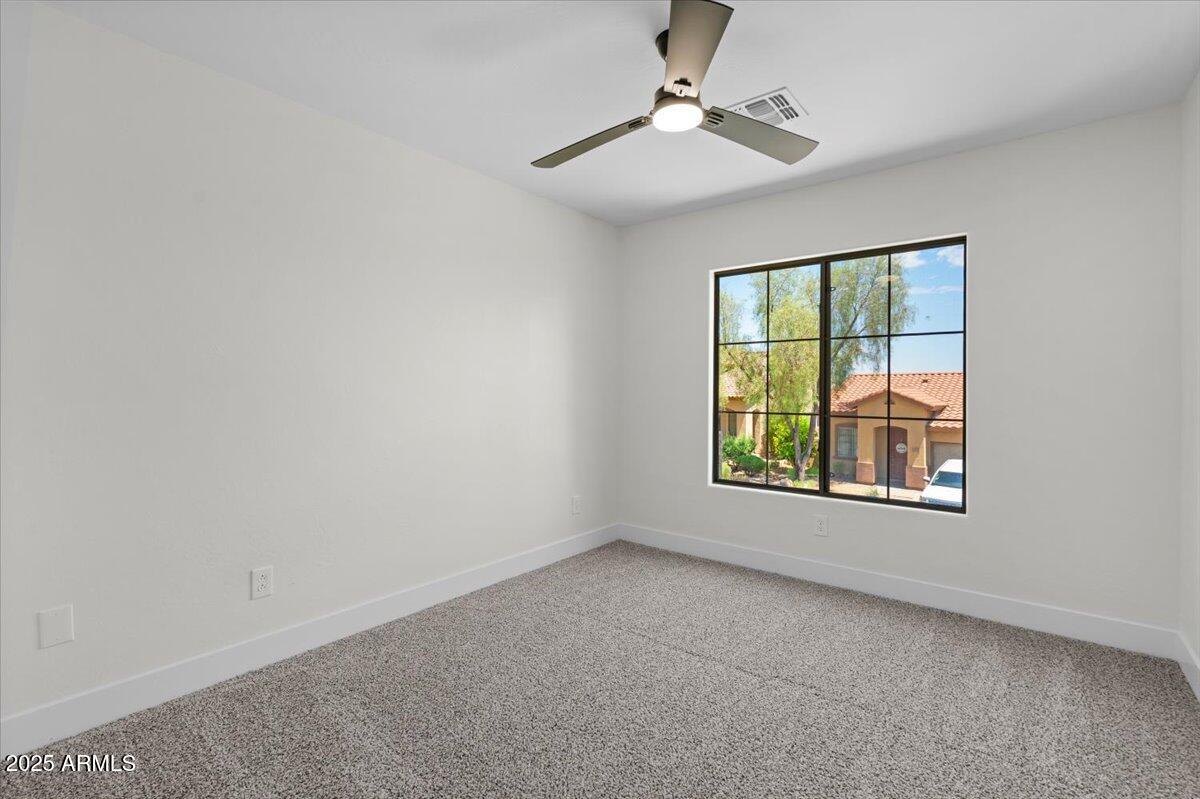 43336 N HEAVENLY Way
