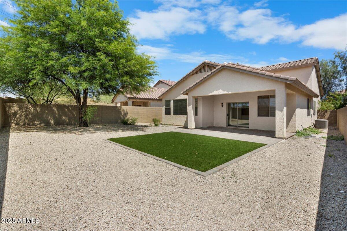 43336 N HEAVENLY Way