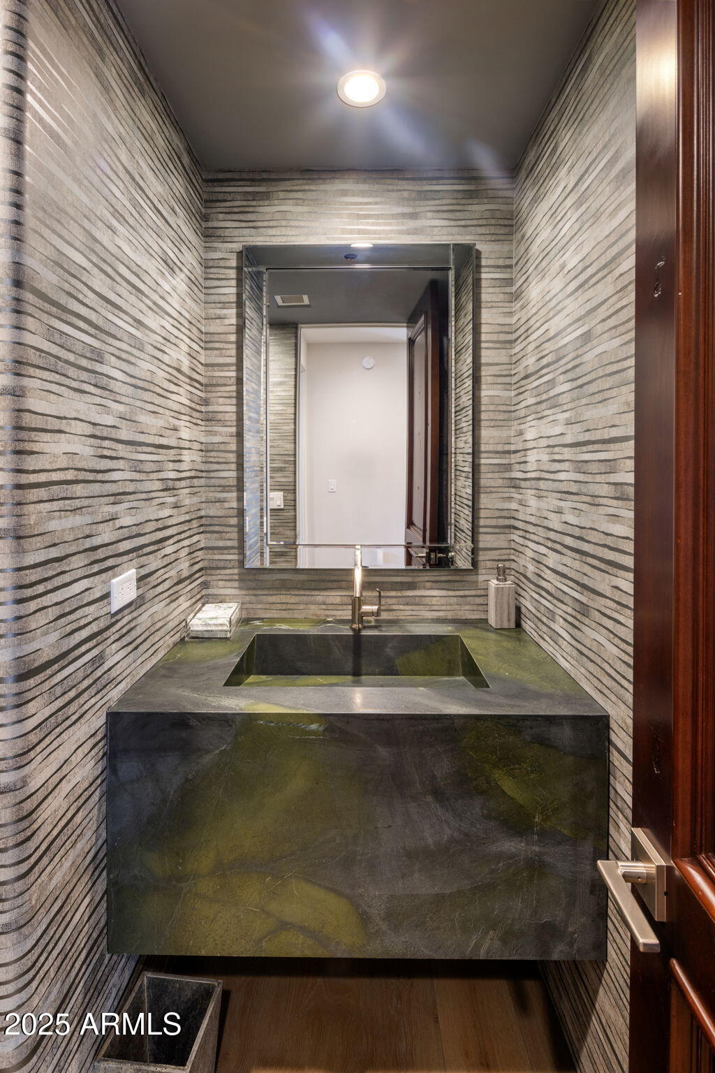 9807 E BROKEN SPUR Drive