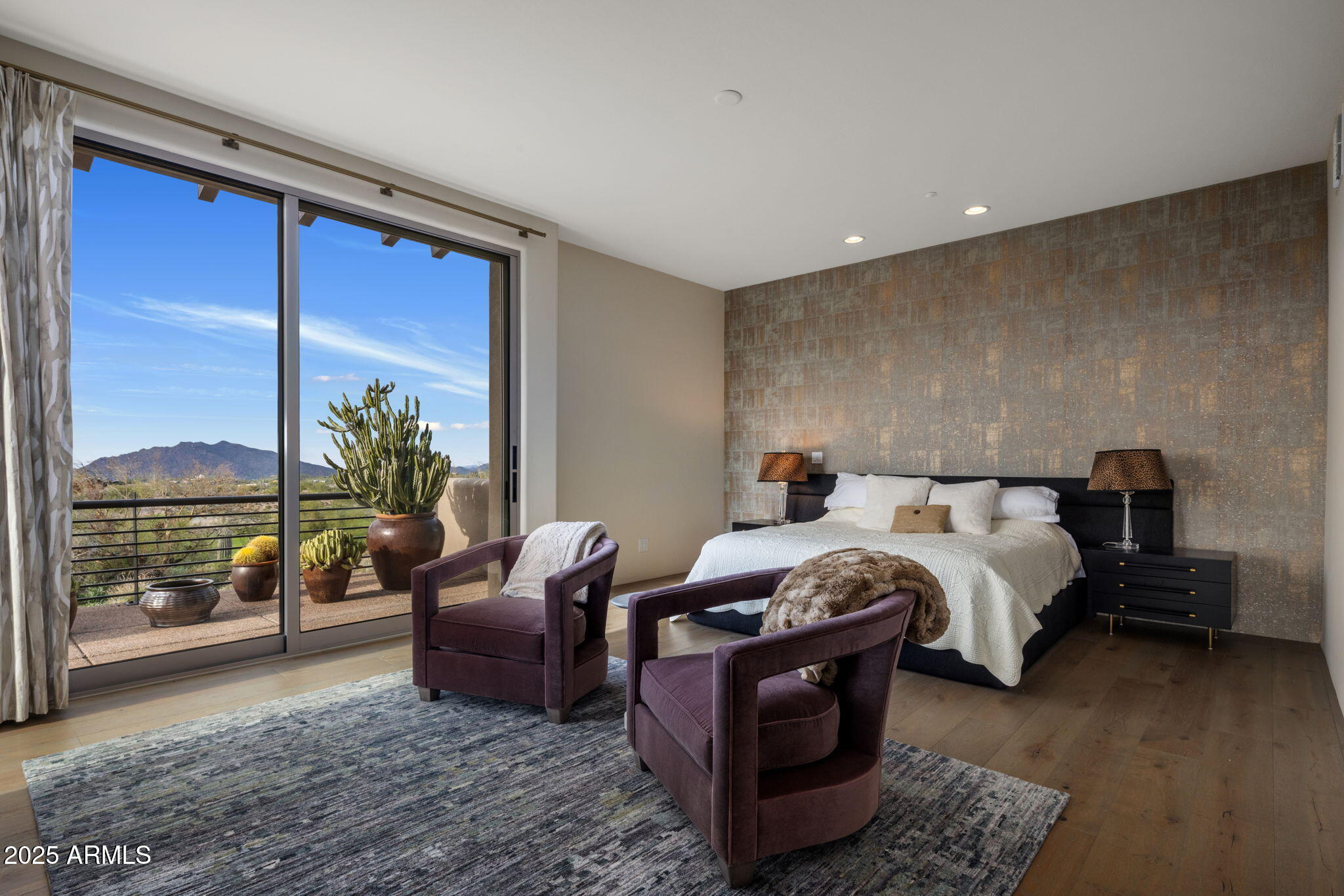 9807 E BROKEN SPUR Drive