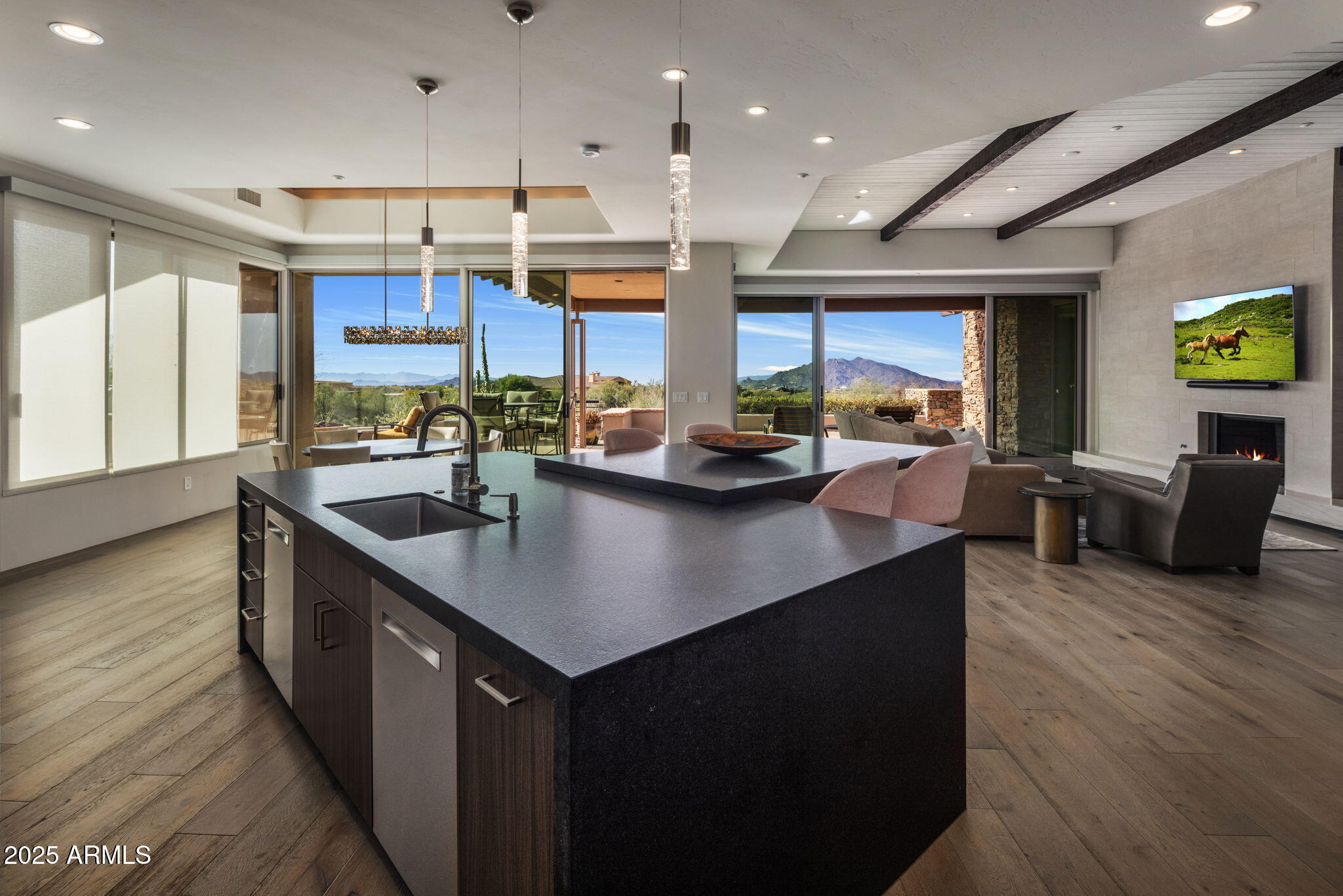 9807 E BROKEN SPUR Drive