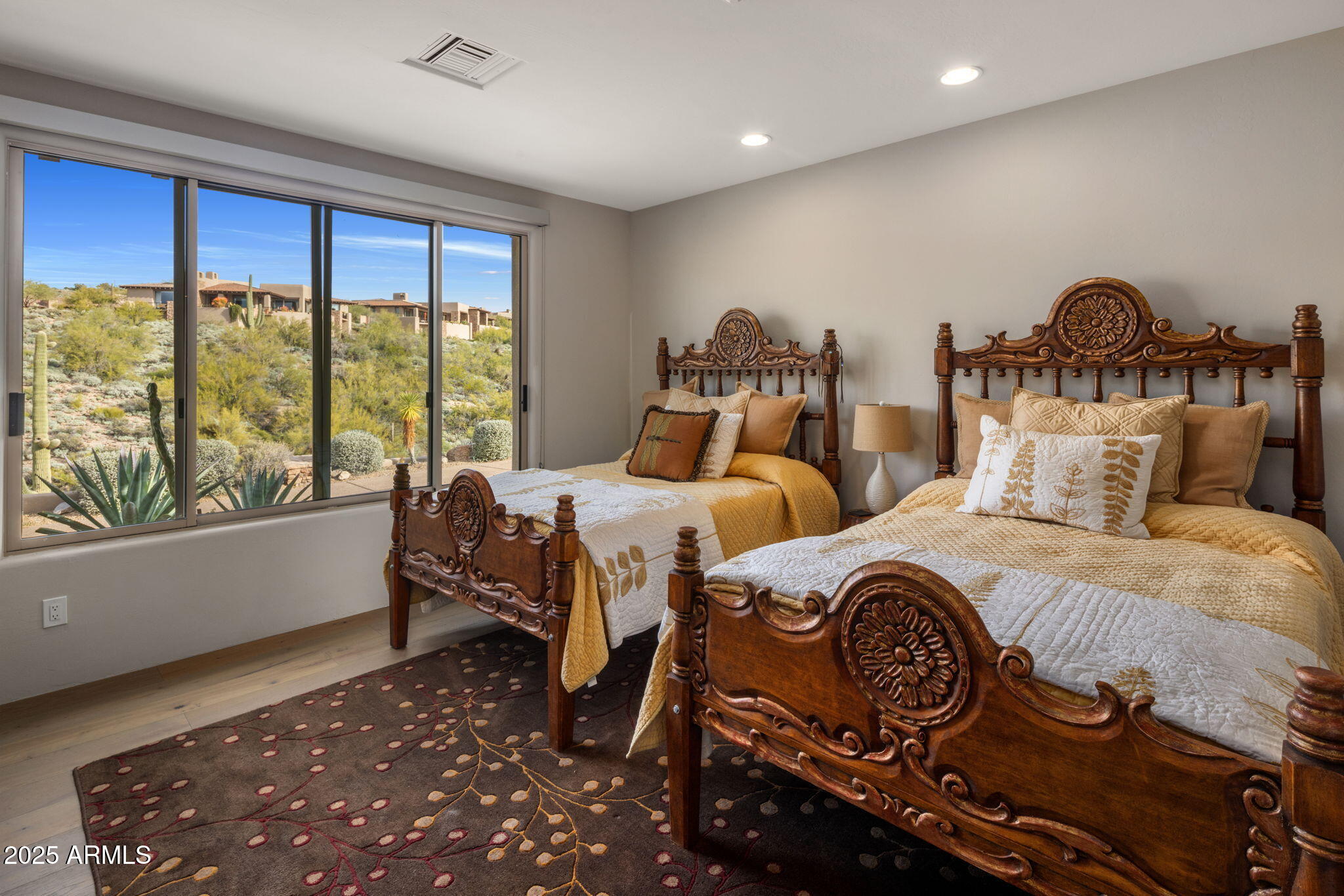 9807 E BROKEN SPUR Drive