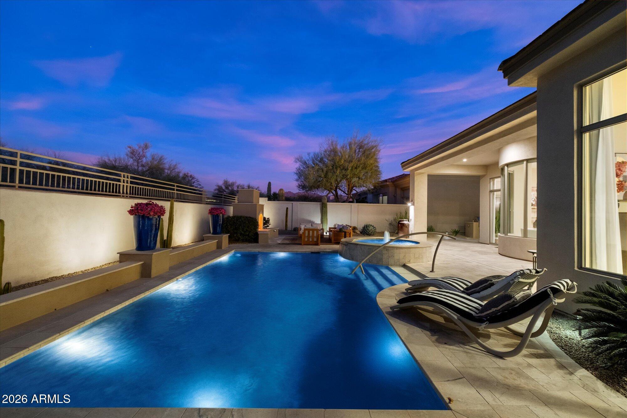 7736 E OVERLOOK Drive