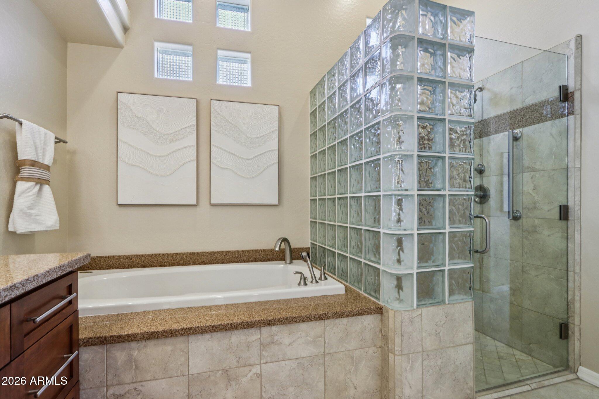 7736 E OVERLOOK Drive