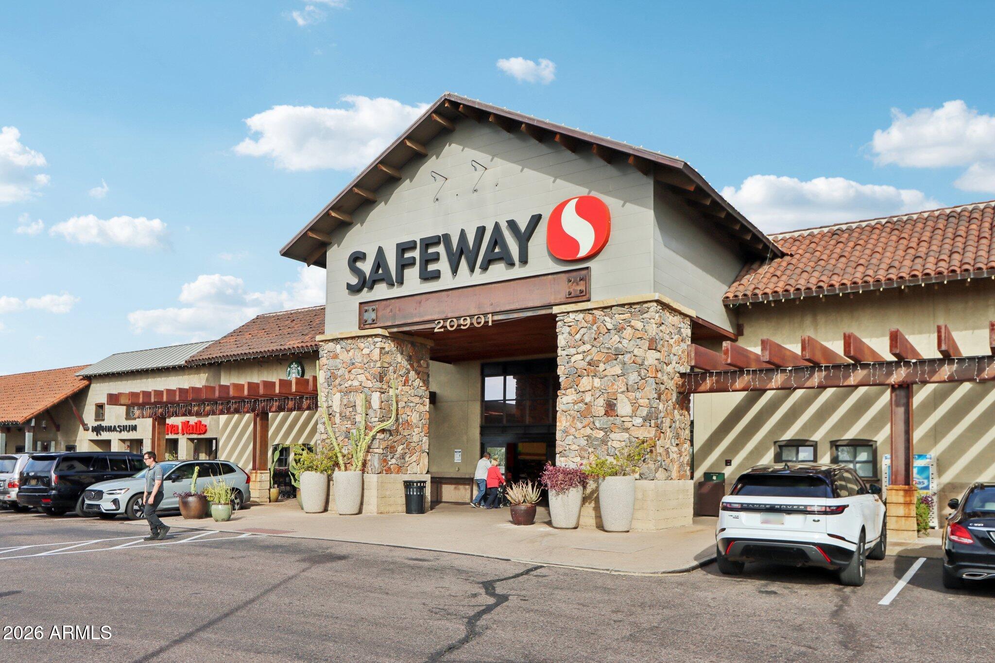 7736 E OVERLOOK Drive