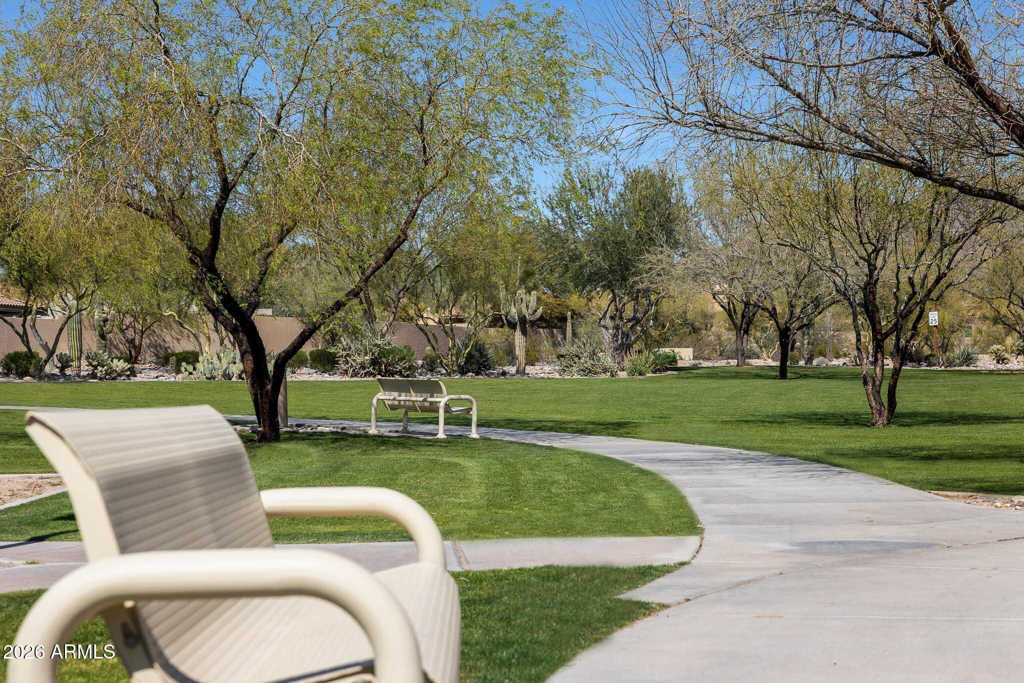 10043 E HILLSIDE Drive