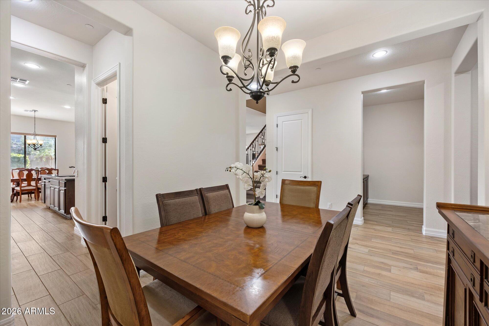 10043 E HILLSIDE Drive