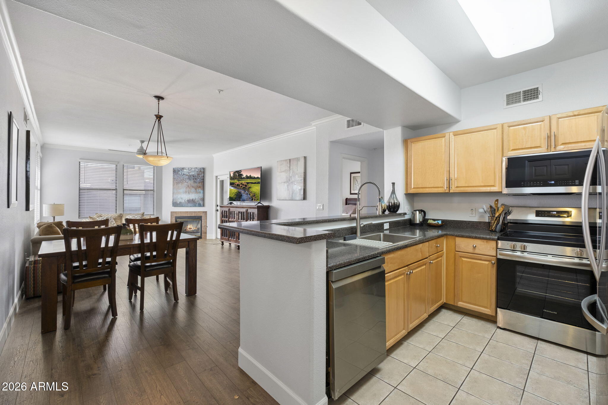 19777 N 76TH Street 3290