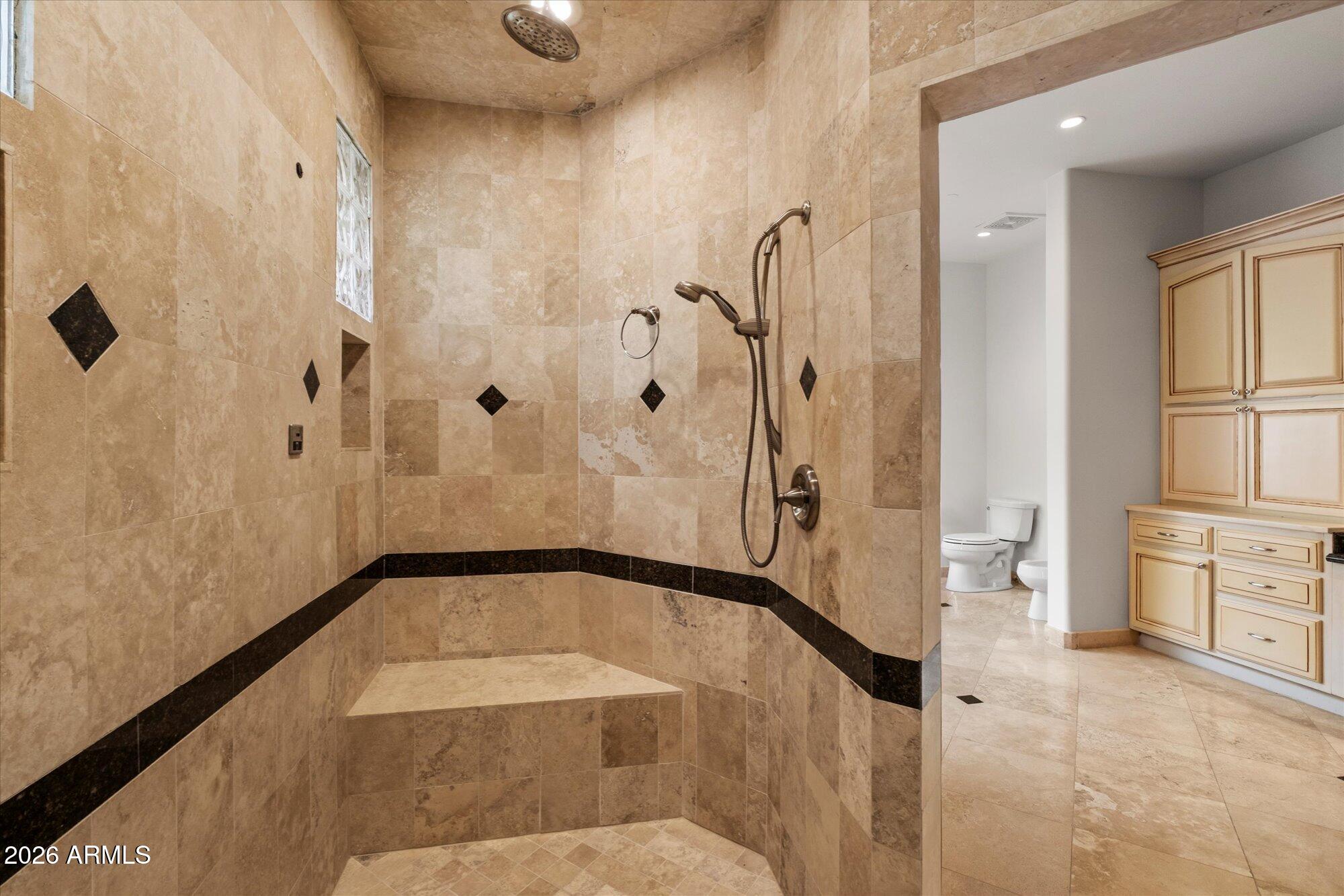 10040 E HAPPY VALLEY Road 479