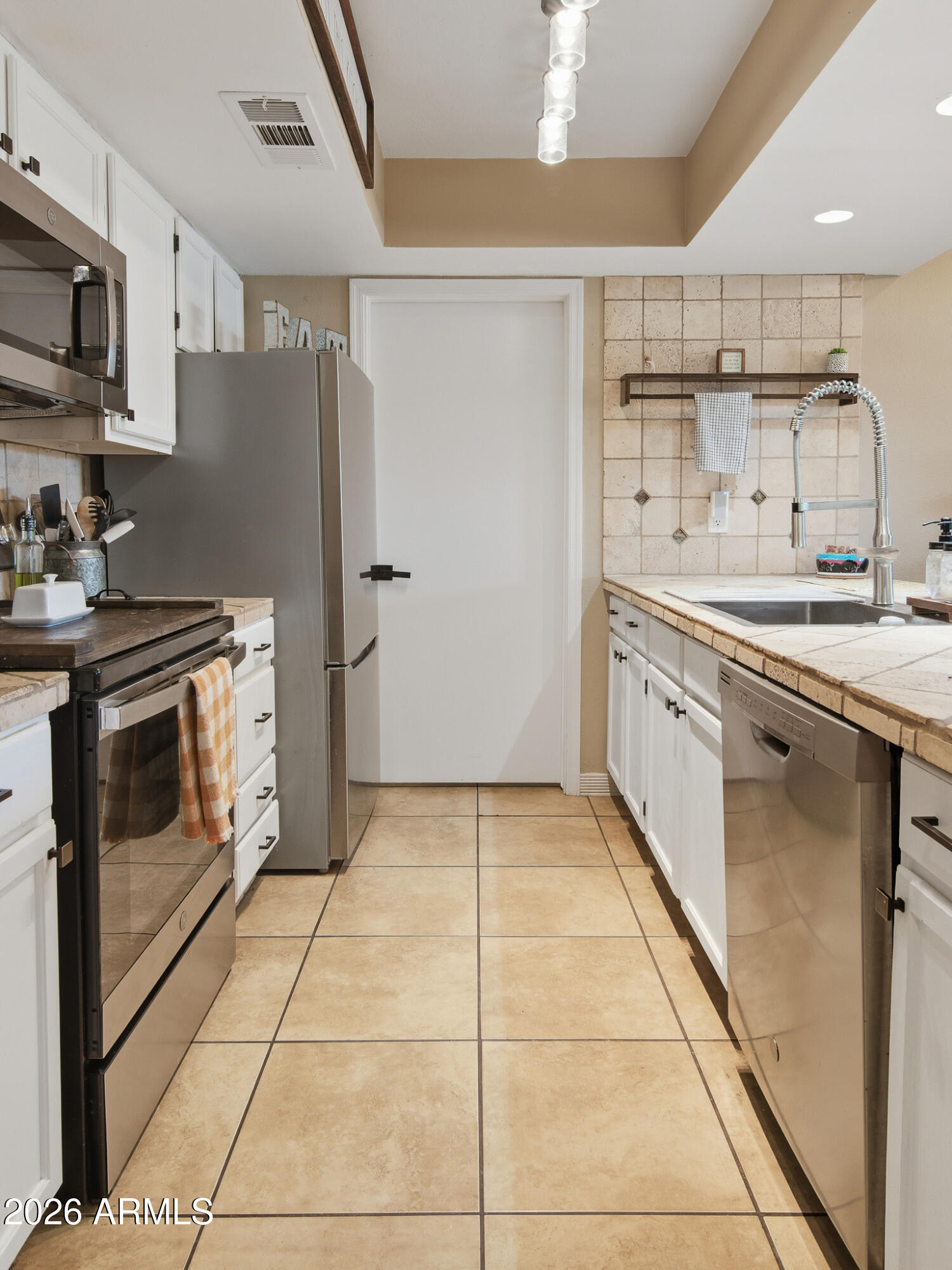 1342 W EMERALD Avenue 278