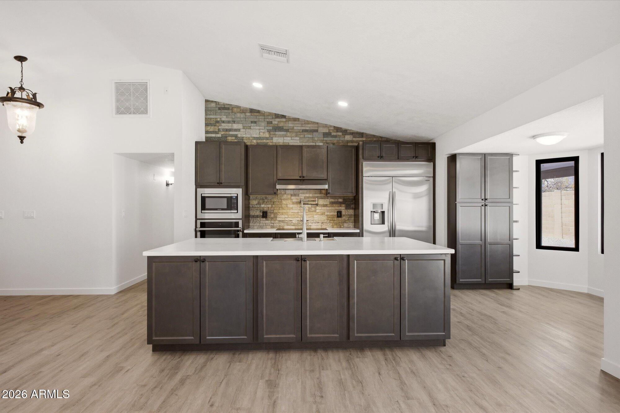 6204 W GARDEN Drive