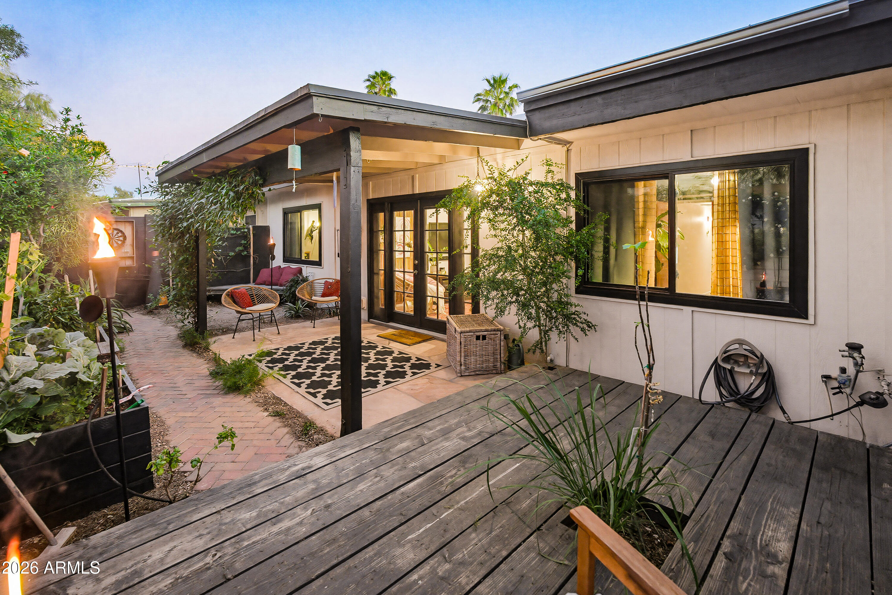 2506 E VILLA MARIA Drive