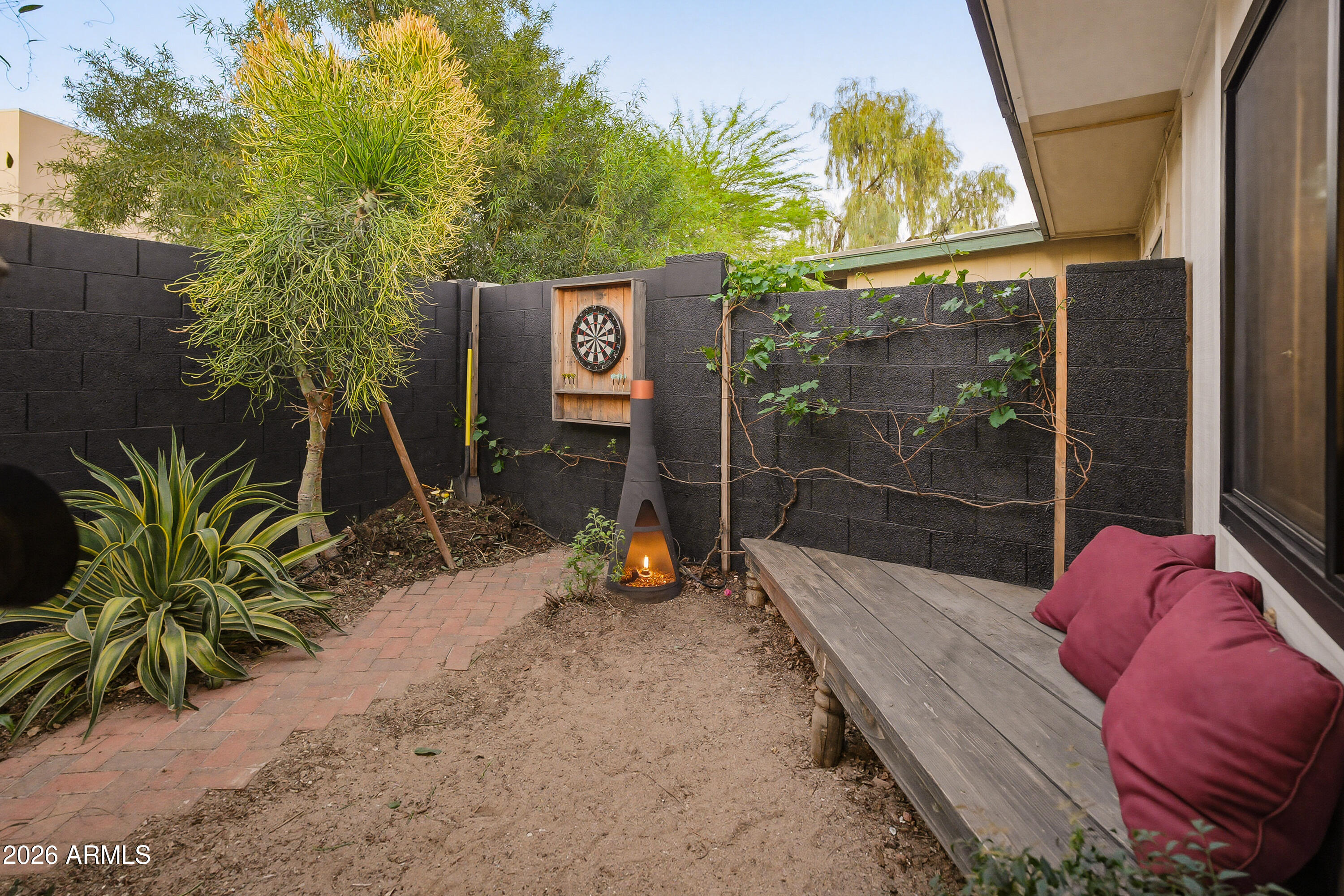2506 E VILLA MARIA Drive