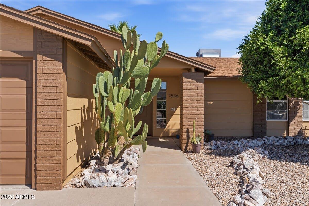 7546 E DULCIANA Circle