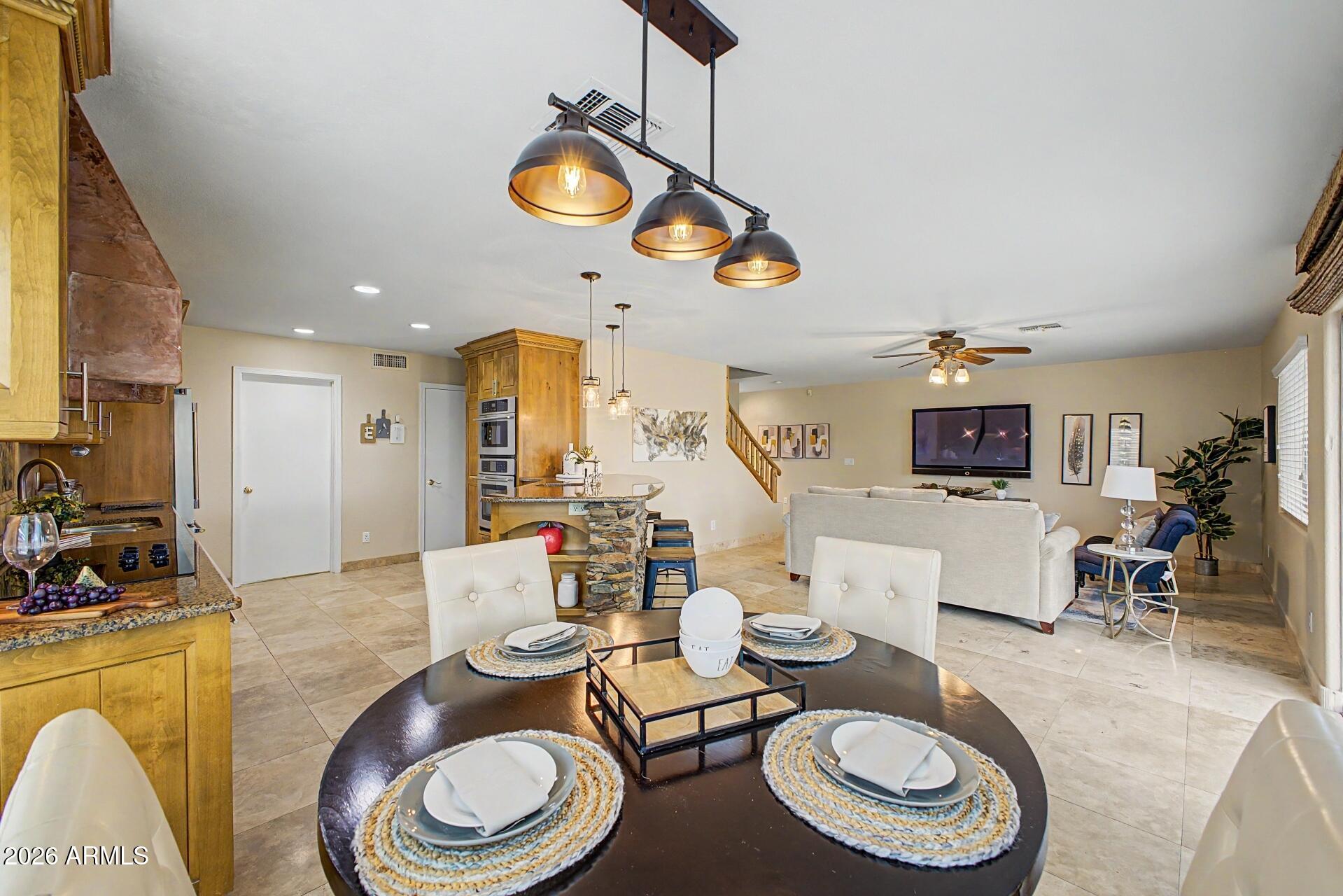 2227 E PARKSIDE Lane