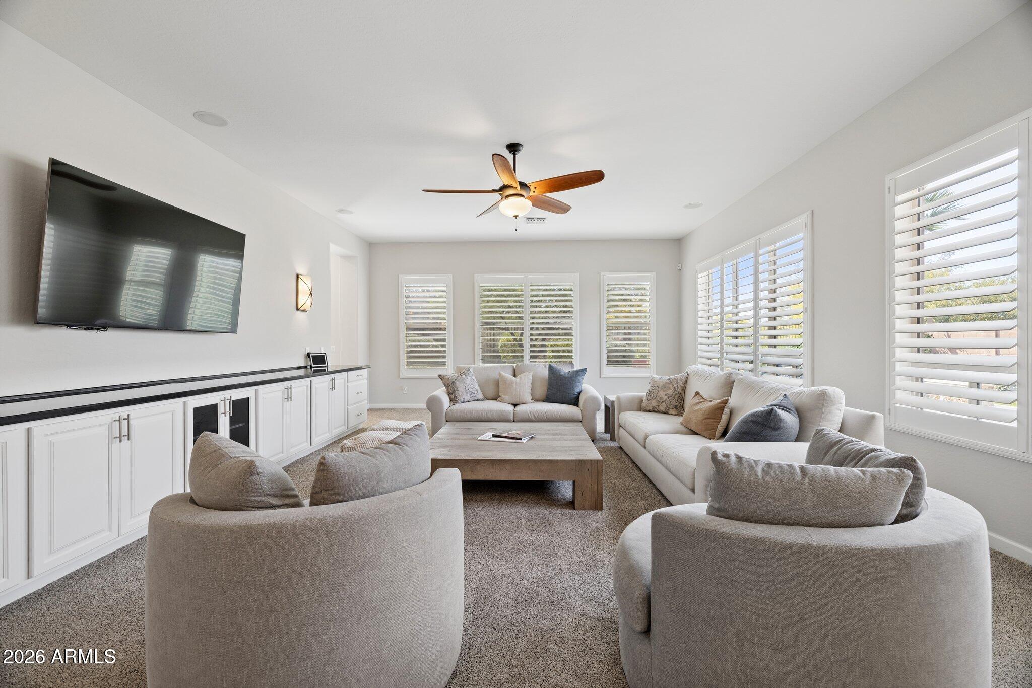 5831 E SIERRA SUNSET Trail
