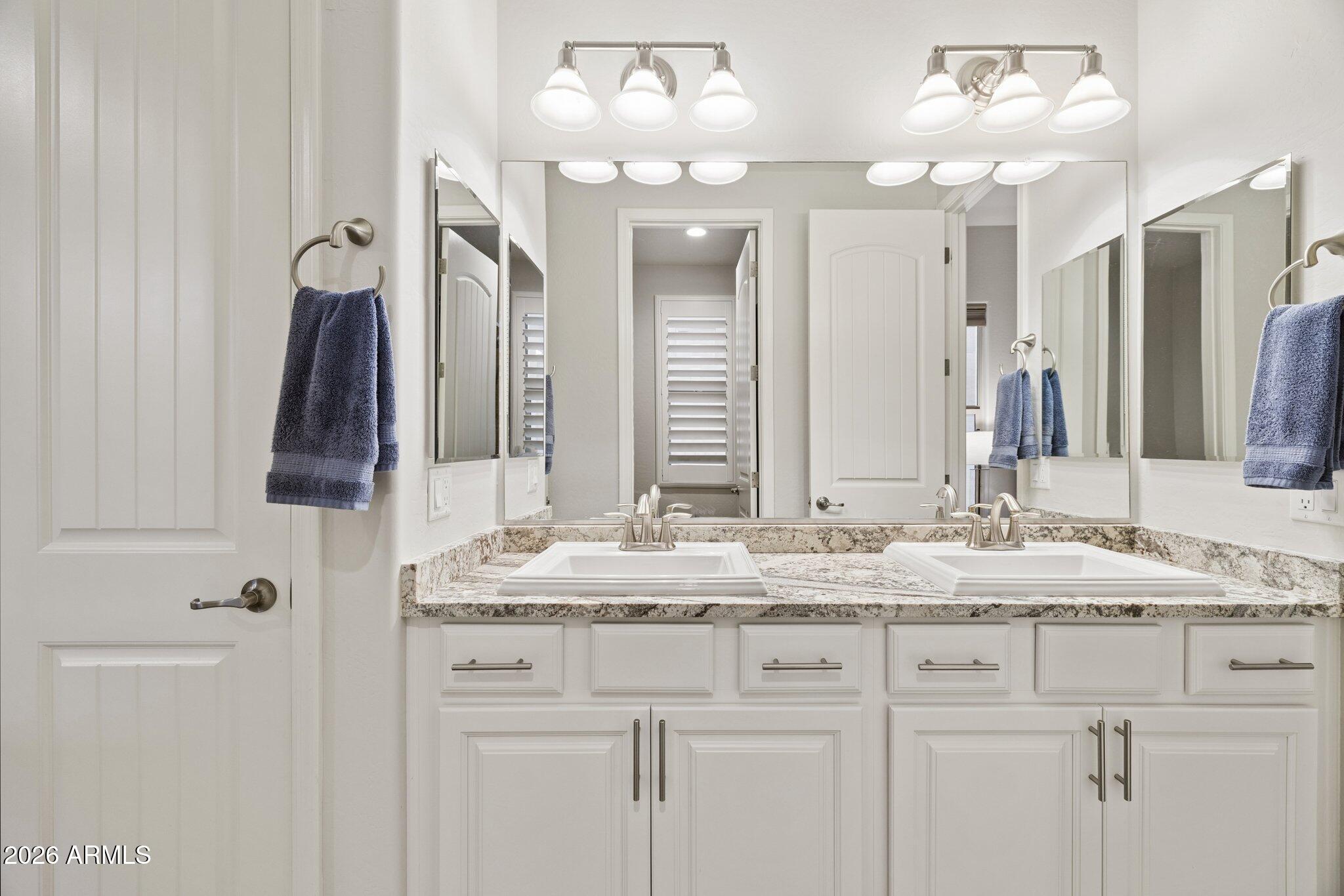 5831 E SIERRA SUNSET Trail