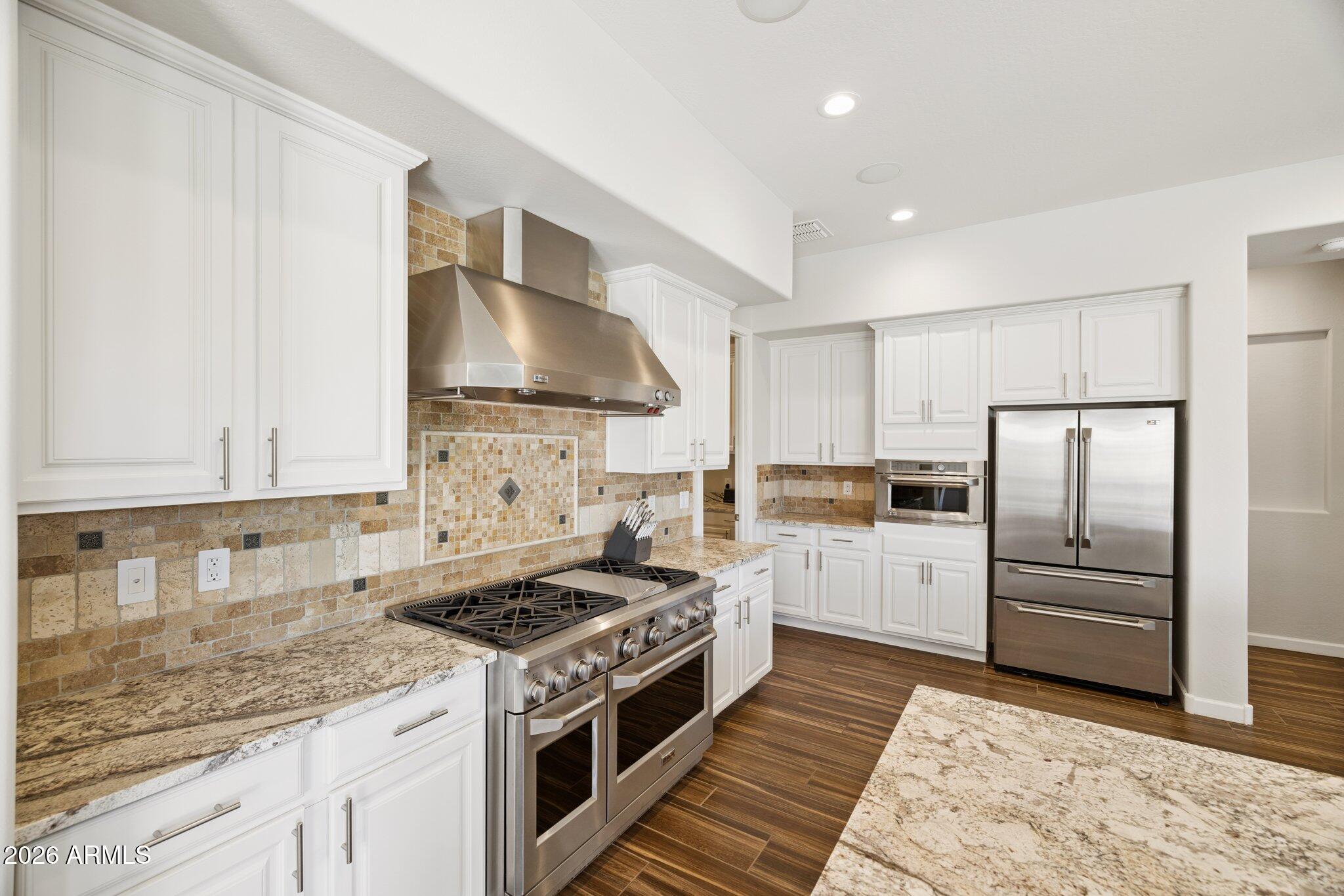 5831 E SIERRA SUNSET Trail