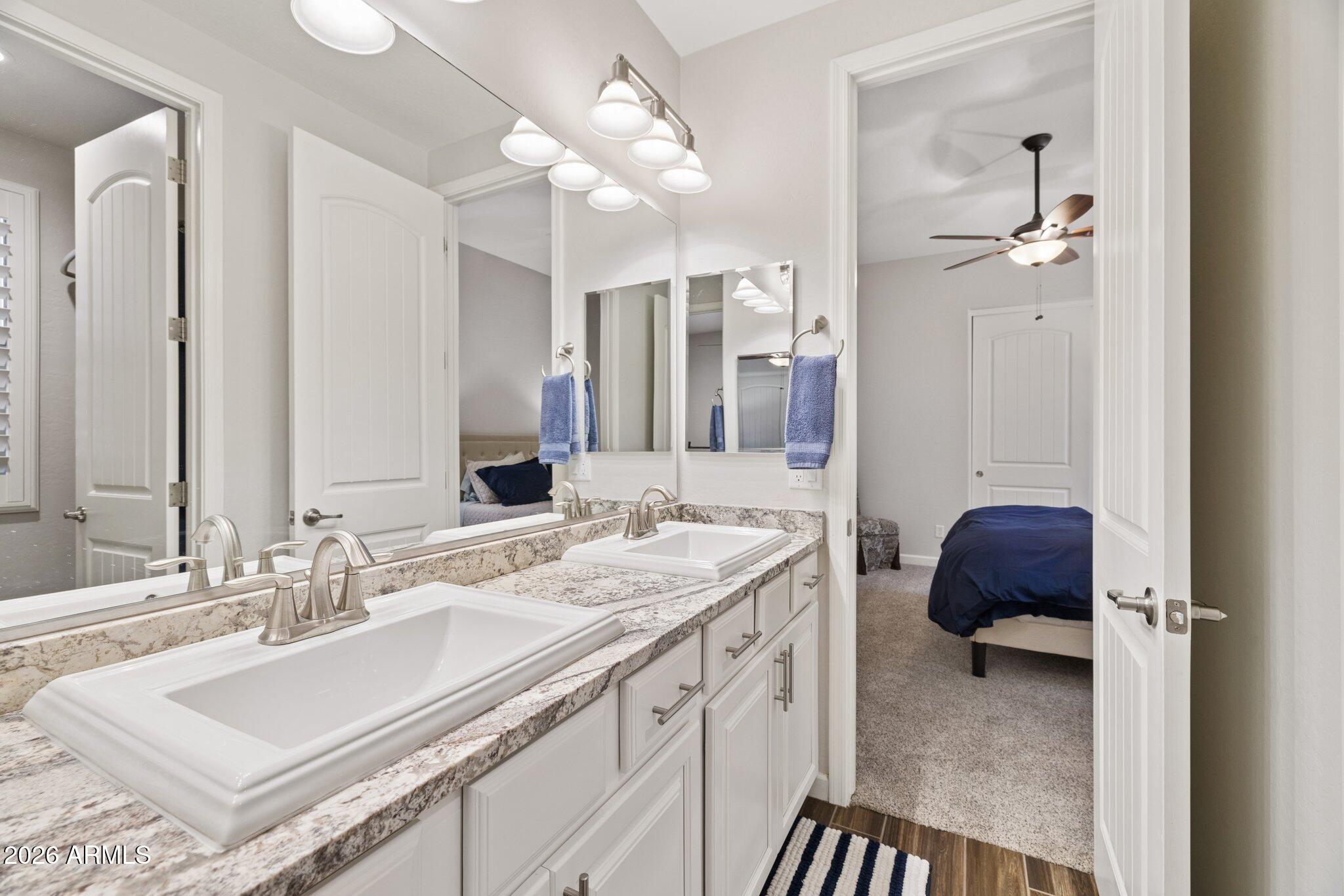 5831 E SIERRA SUNSET Trail