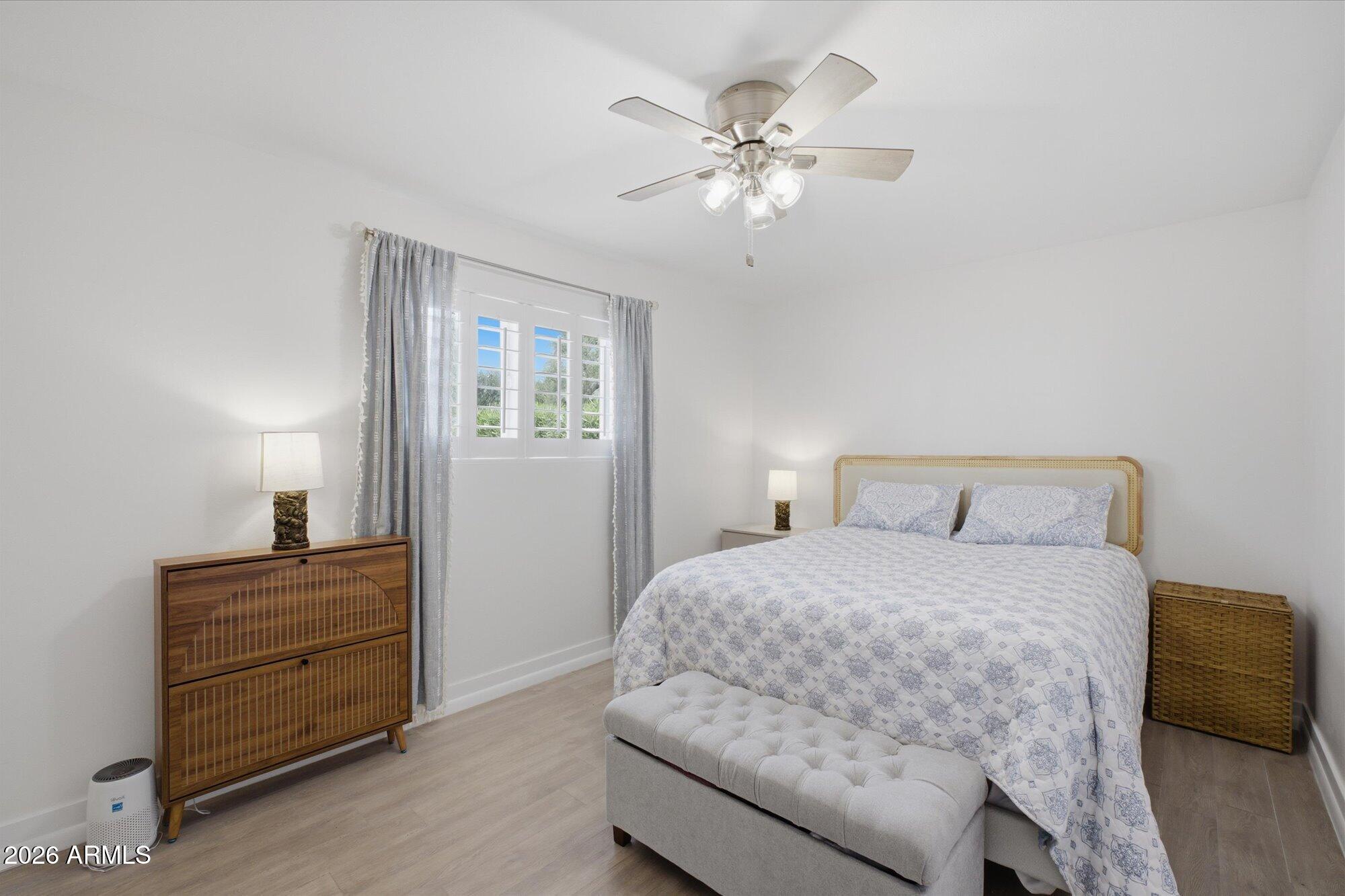 133 E ALAMEDA Drive