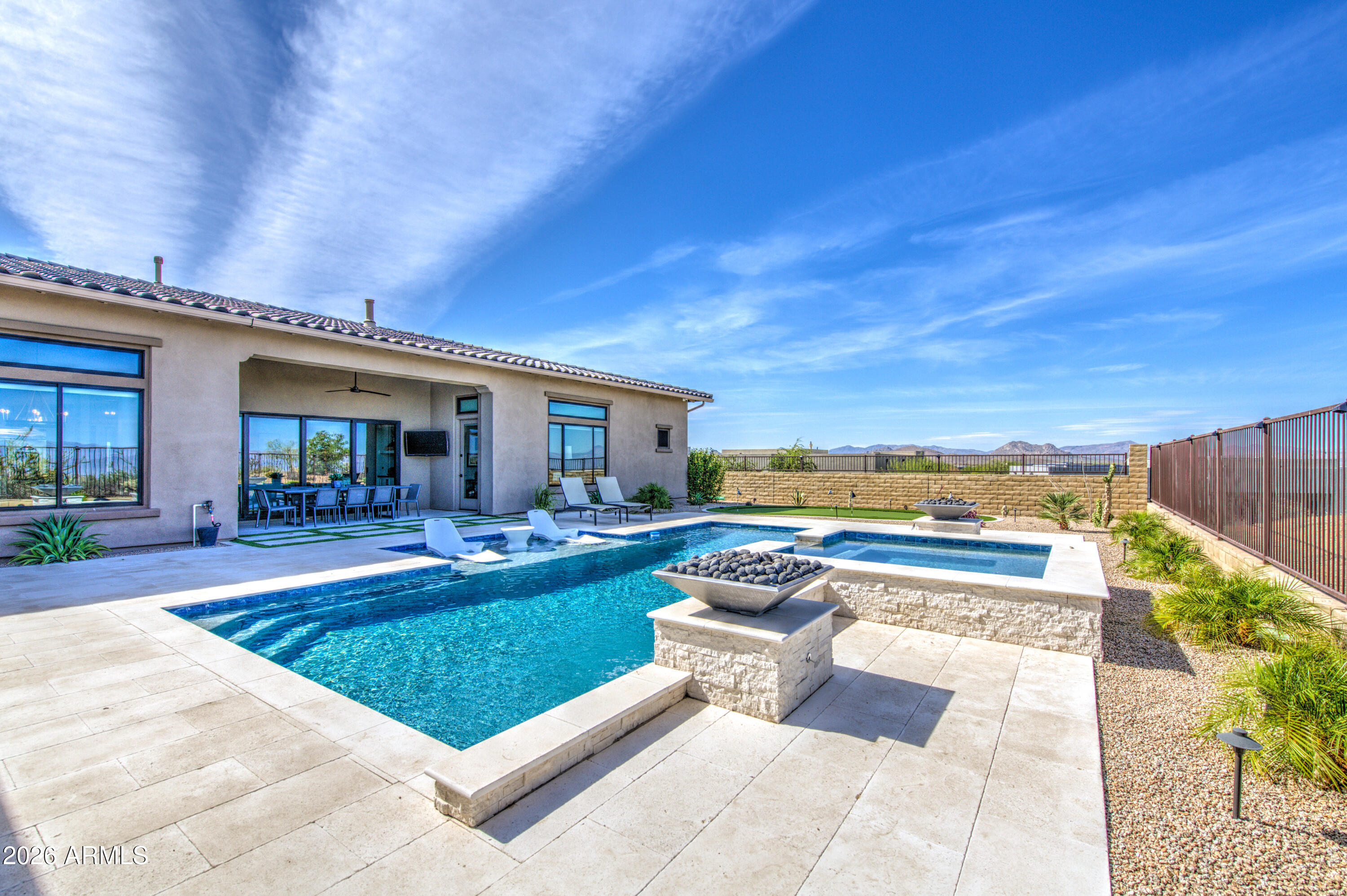 13141 E DE LA O Road