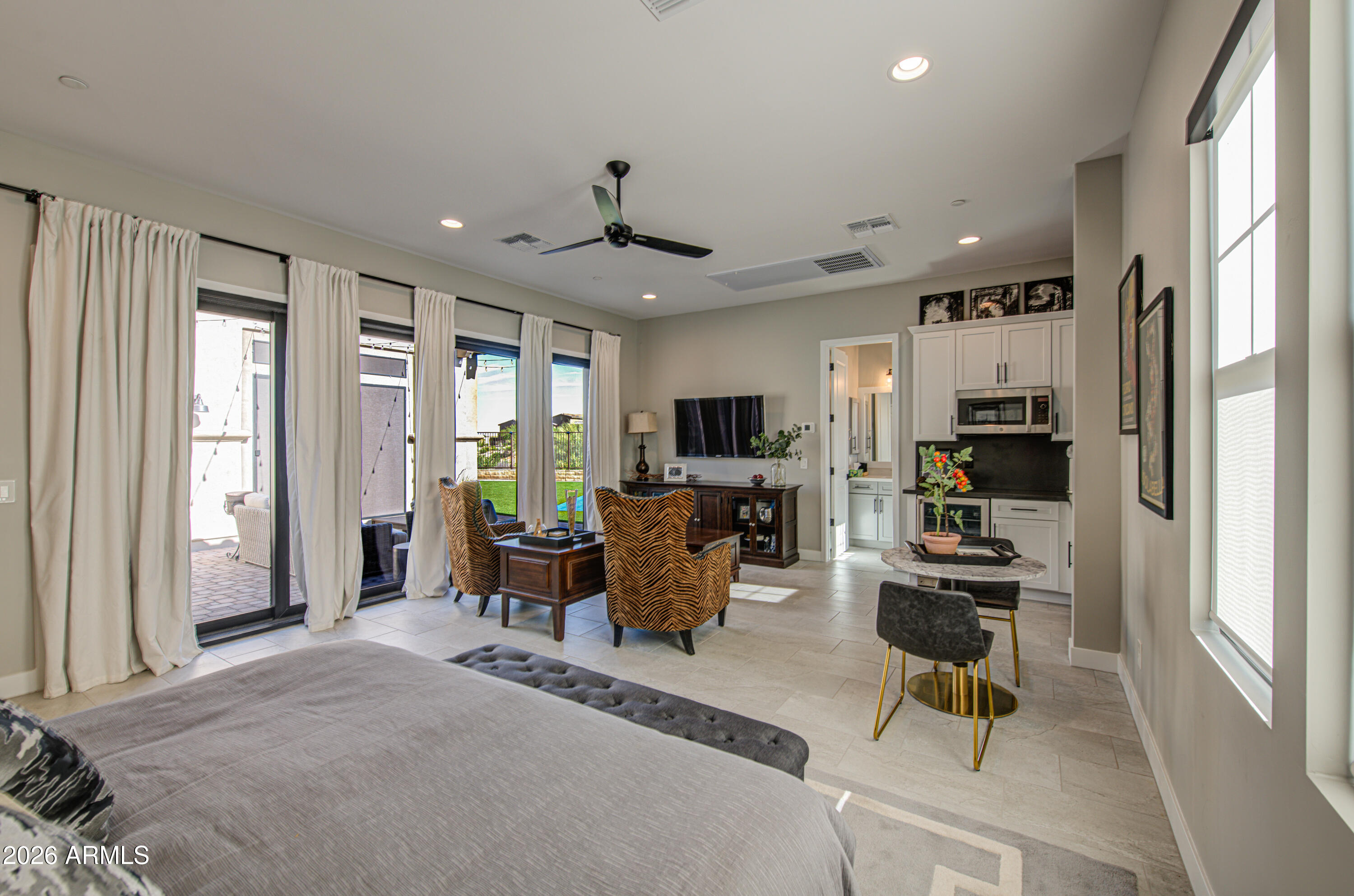 13141 E DE LA O Road