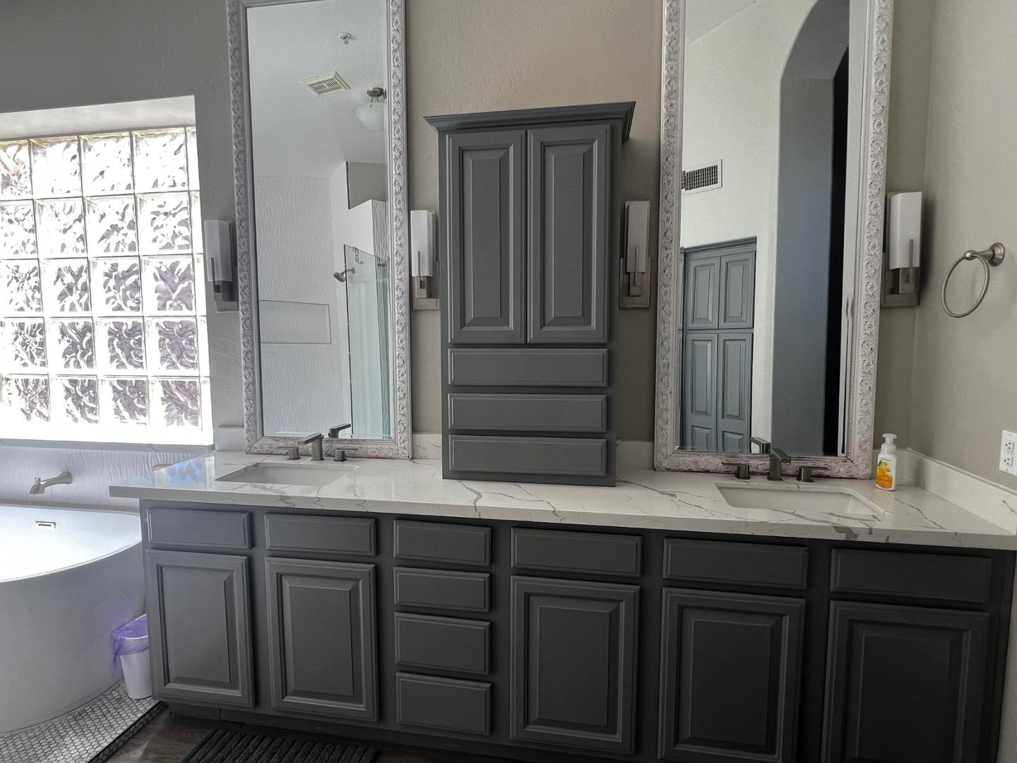 9405 E Quarry