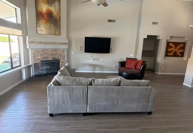 9405 E Quarry