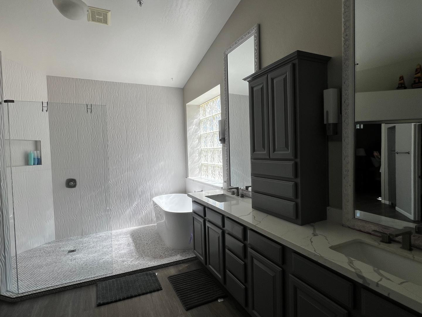 9405 E Quarry