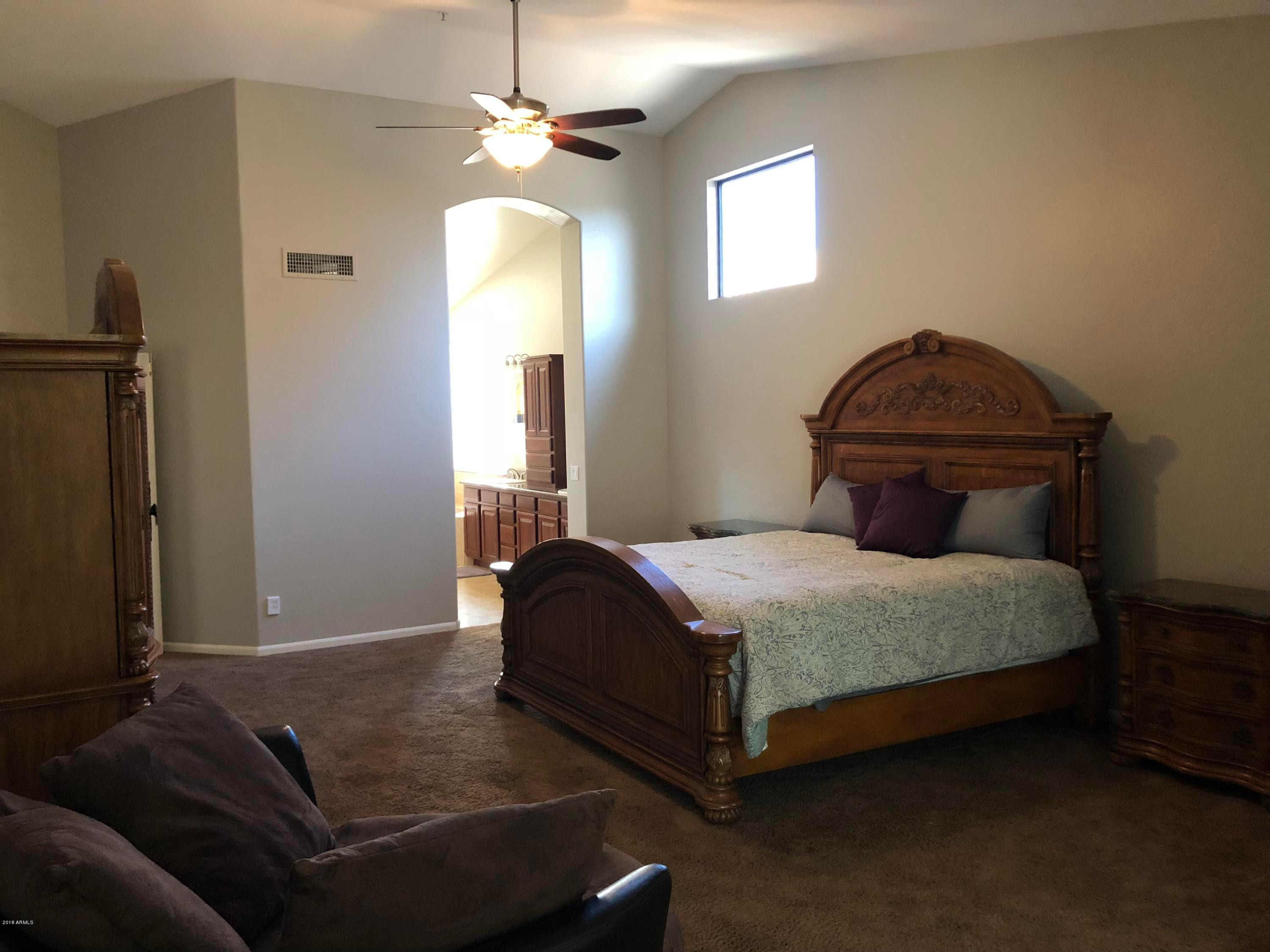 9405 E Quarry