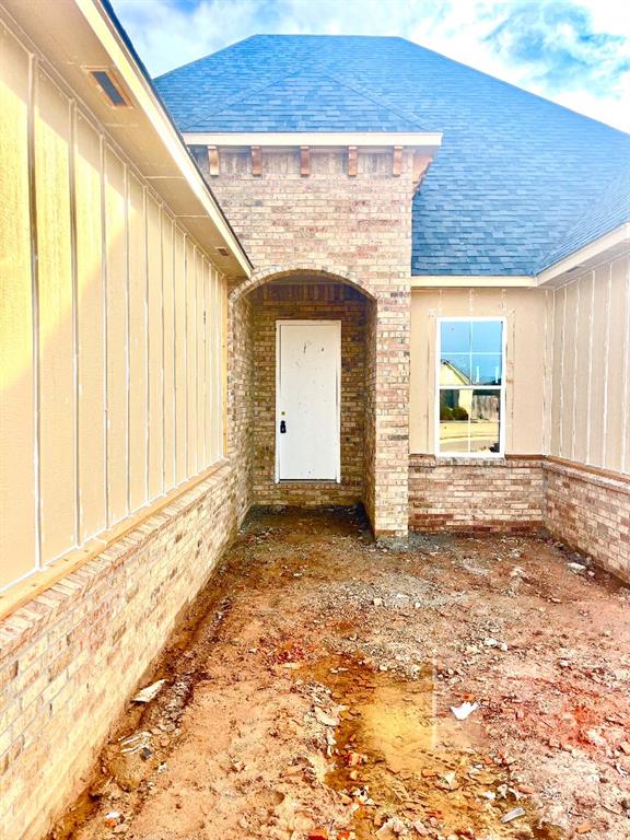 5812 NW 159th Street