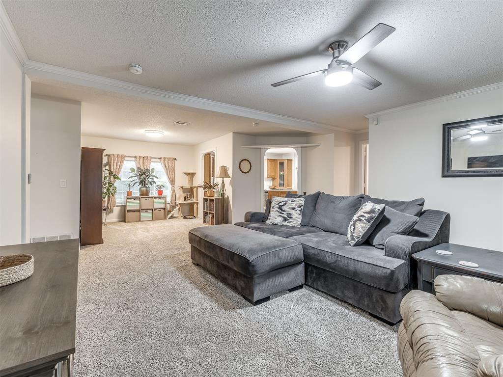 15901 Roland Drive