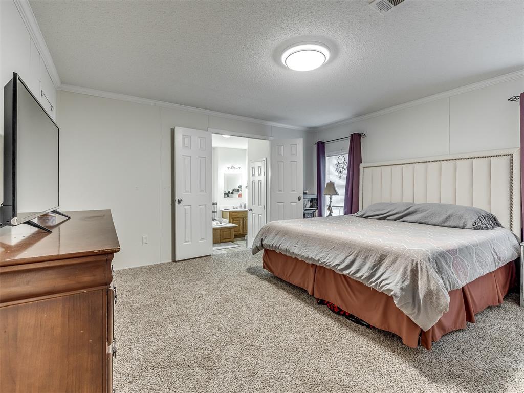 15901 Roland Drive