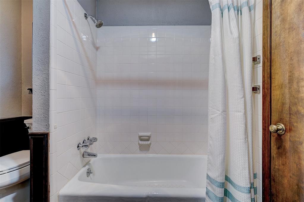 11705 Sylvester Drive