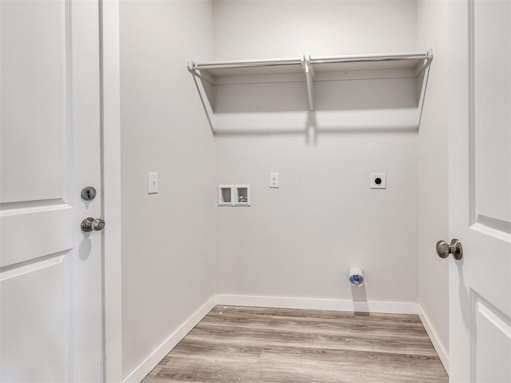 11718 Sweeping Lane