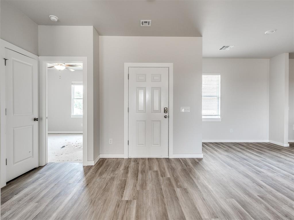 11718 Sweeping Lane
