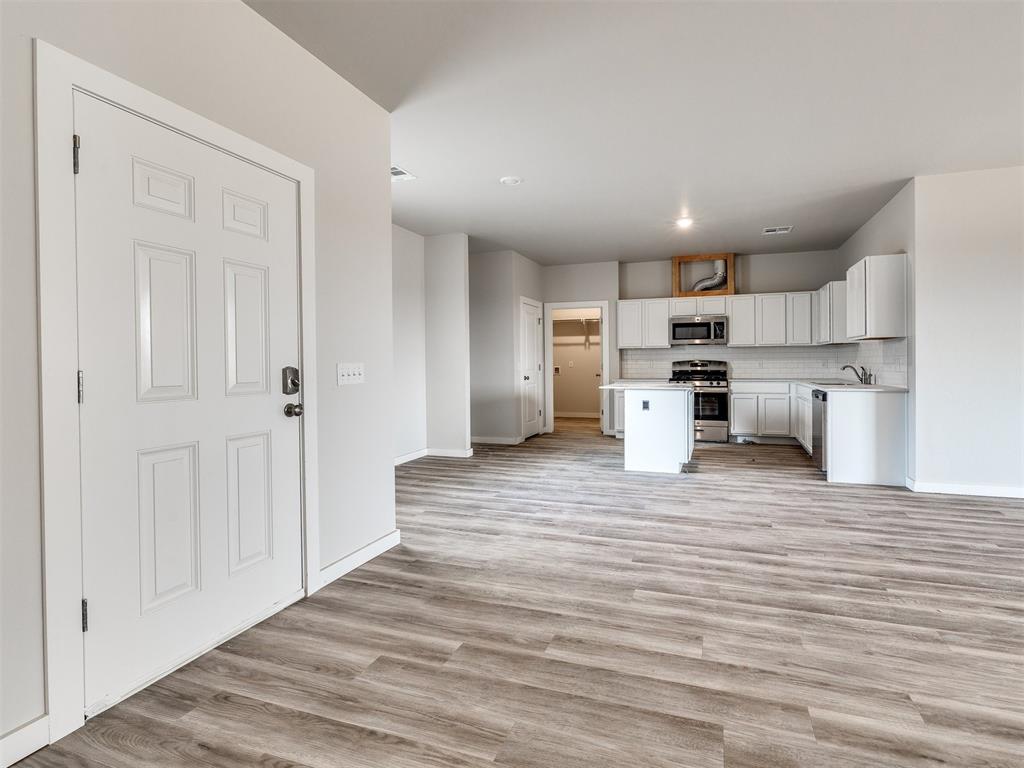 11718 Sweeping Lane