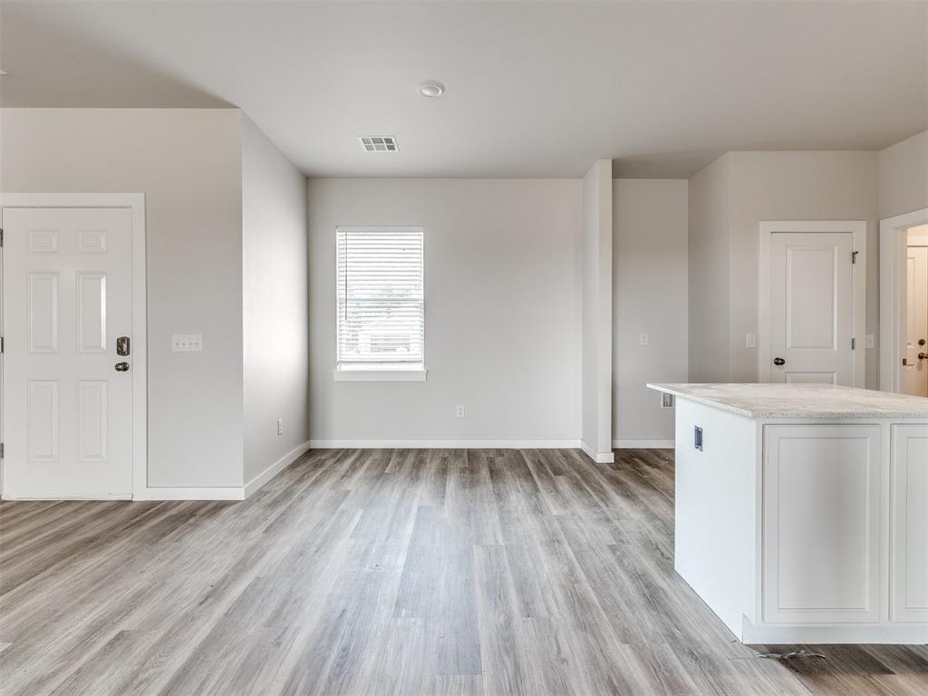 11718 Sweeping Lane