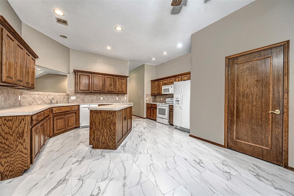 1001 Melisa Drive