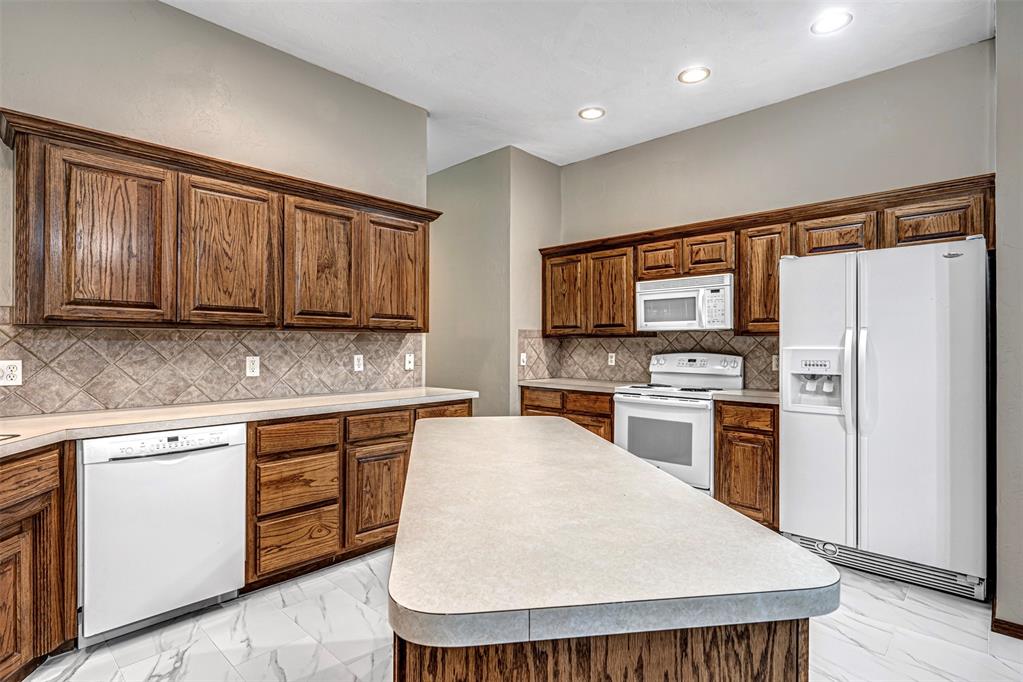 1001 Melisa Drive