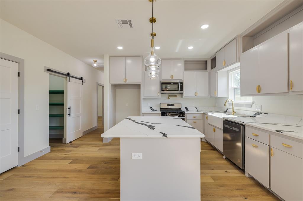 727 NW 99th Street