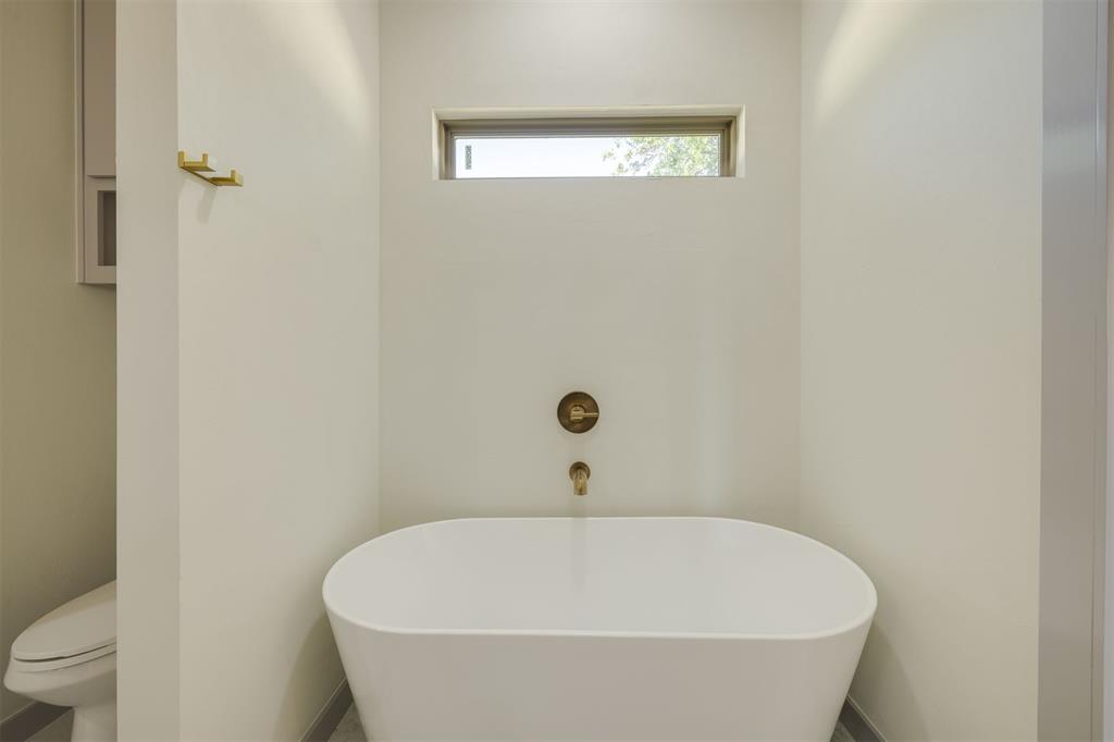 727 NW 99th Street