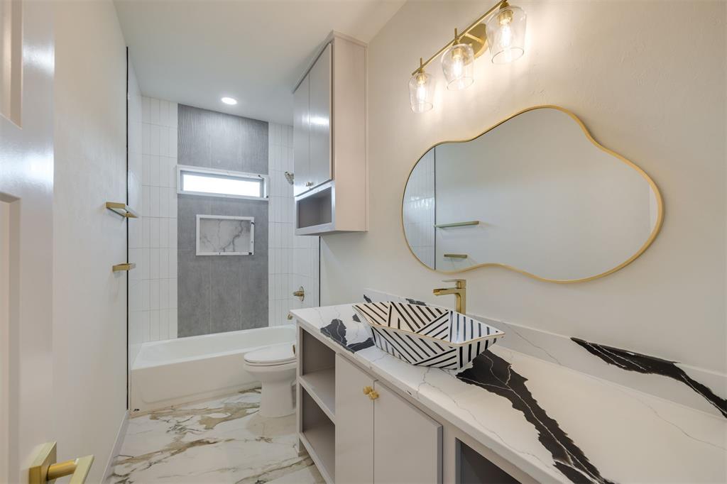 727 NW 99th Street