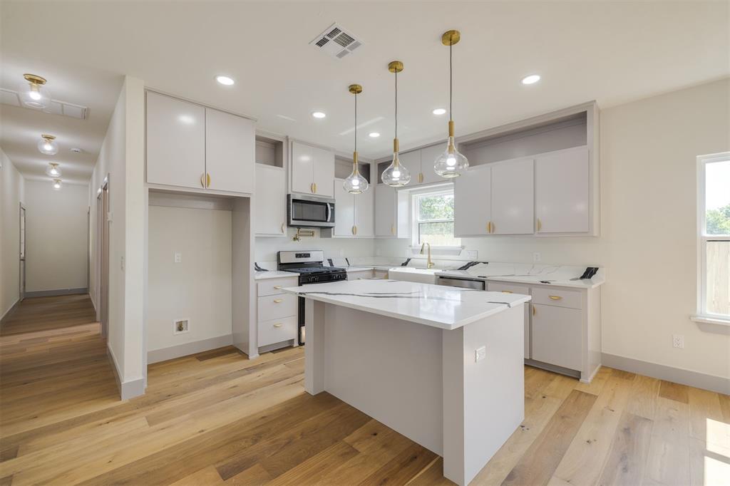 727 NW 99th Street
